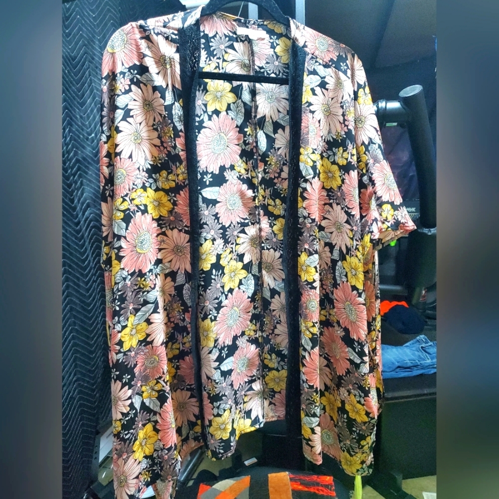 Floral Kimono with Black Trim